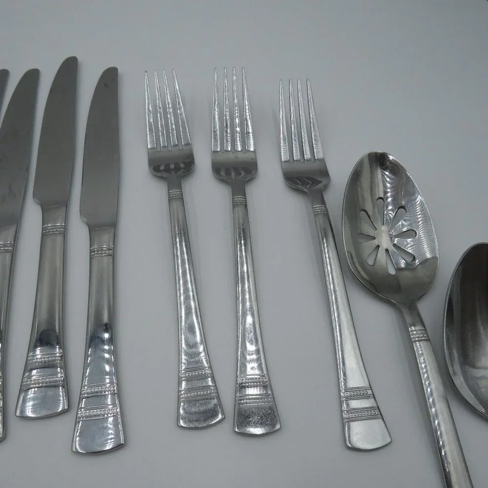 Pfaltzgraff Flatware Mix Lot 28 Pieces Sapphire Pattern Stainless Steel‎